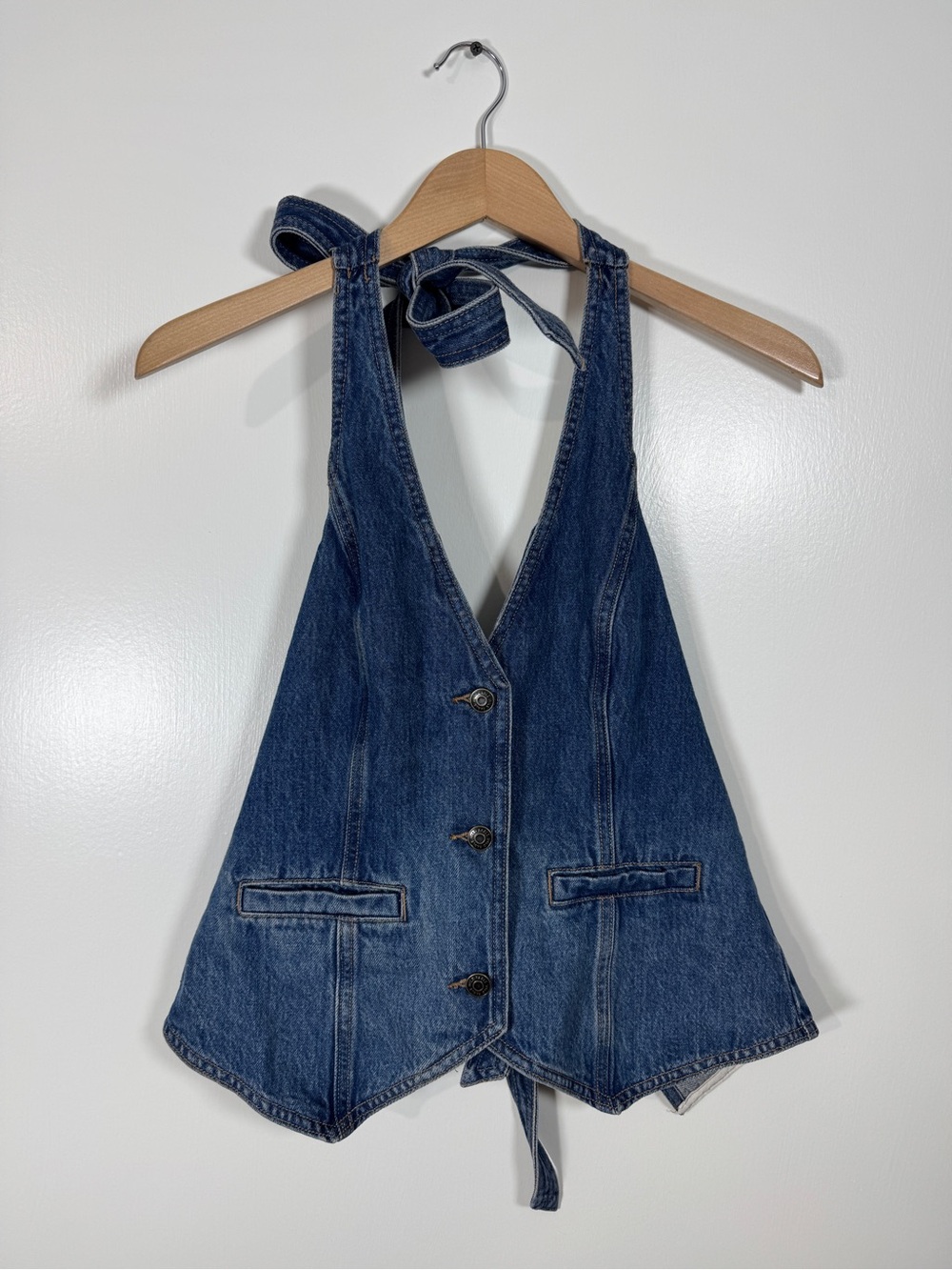 WSH155 {wild fable} Blue Denim Halter Tie Neck & Tie Back Vest